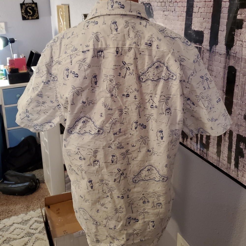🌞 Short sleeve GAP Button-Up Sz Med - Picture 4 of 6